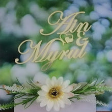 Load image into Gallery viewer, Cake Topper Mirror Gold Artcard and Acrylic for Wedding, Engagement, Pengantin Baru, Bertunang E-day dll
