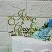 Load image into Gallery viewer, Cake Topper Mirror Gold Artcard and Acrylic for Wedding, Engagement, Pengantin Baru, Bertunang E-day dll
